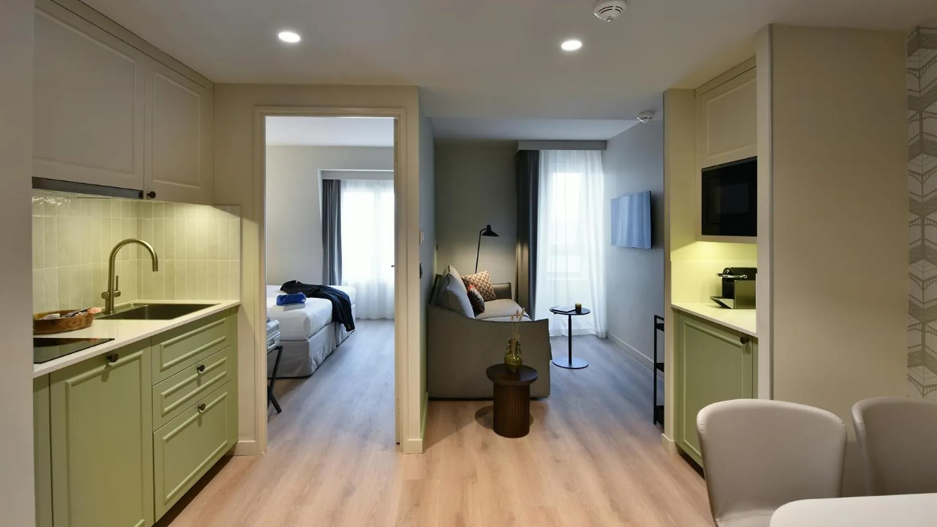 Citadines Les Halles 4*