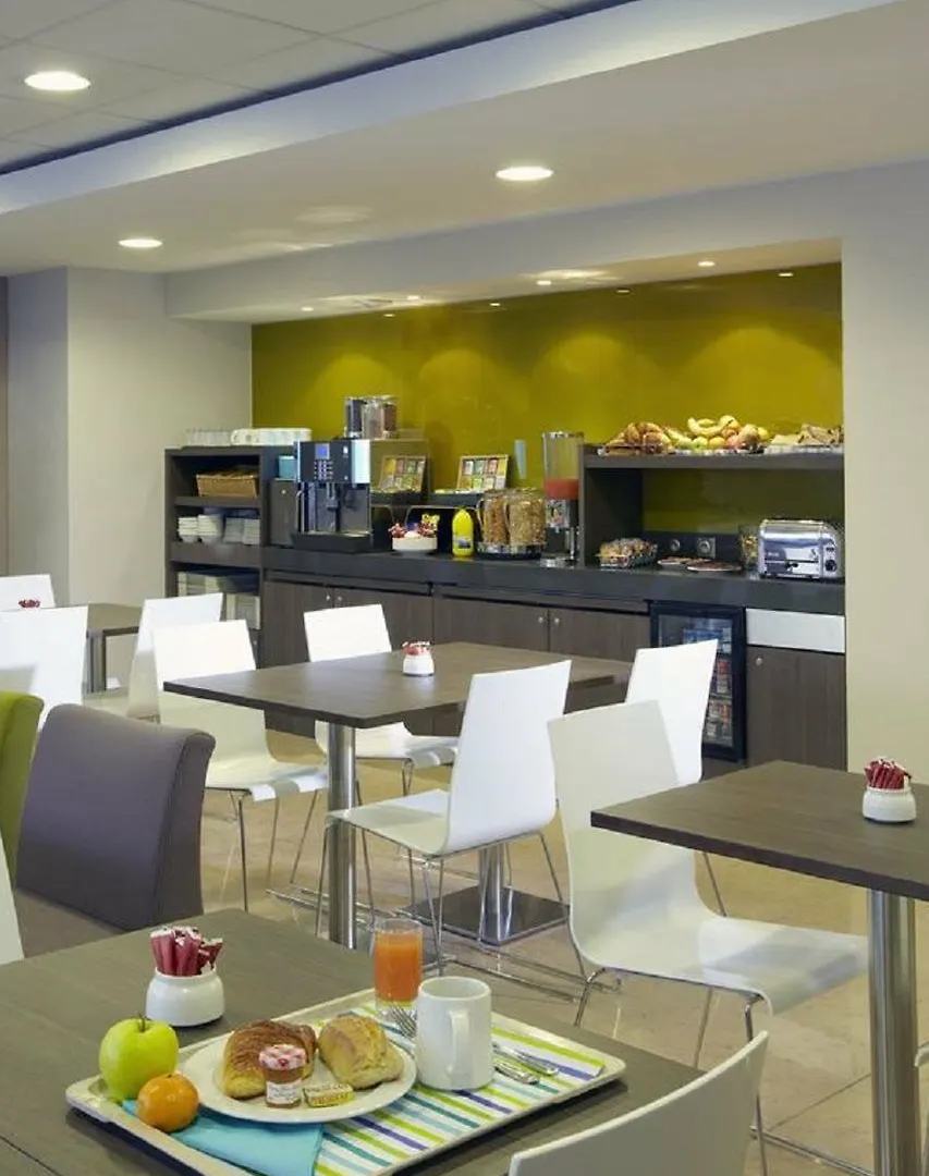 Citadines Les Halles 4*